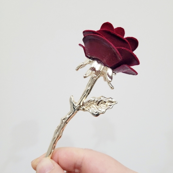 Brand New Gold Tone Red Rose Hair Pin - Picture 6 of 8